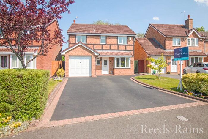 4 Bedroom Detached House For Sale In Roxburgh Road, Little Sutton, Ellesmere Port, Cheshire, CH66