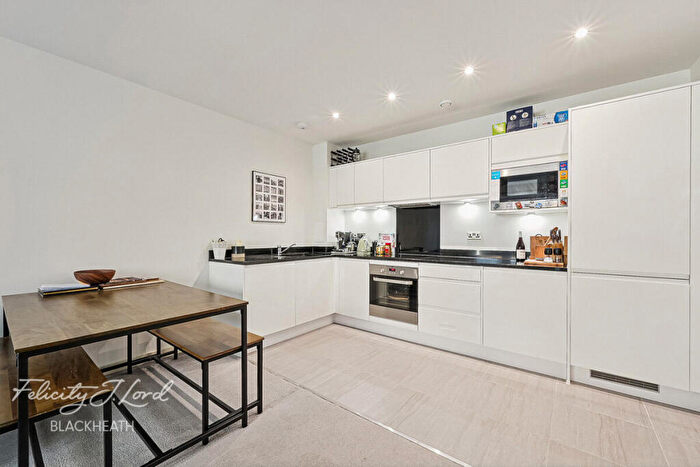 1 Bedroom Apartment For Sale In Bowen Drive, Charlton, SE7