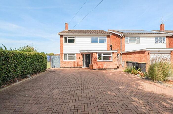 4 Bedroom Detached House For Sale In Bedford Road, Wootton, Bedford, MK43