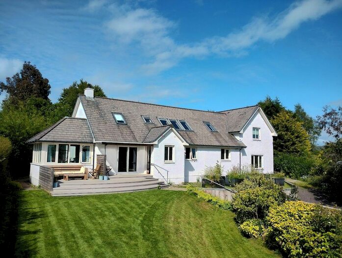 5 Bedroom Detached House For Sale In Highfield (House And Annexe), Ardlarach Road, Ardfern, Lochgilphead, Argyll And Bute, PA31