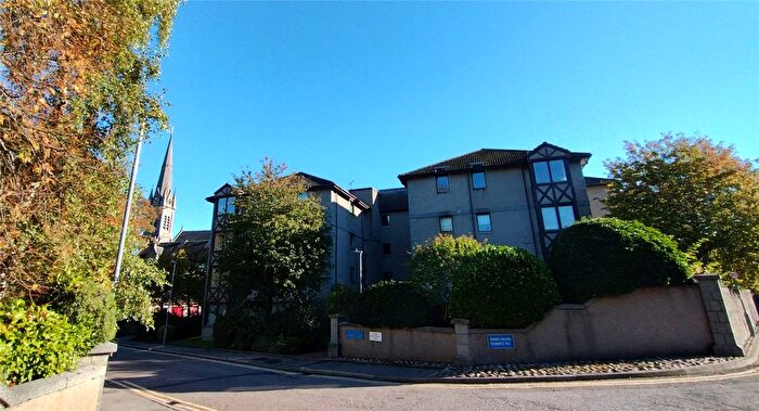 2 Bedroom Flat To Rent In Whinhill Gate, Aberdeen, AB11