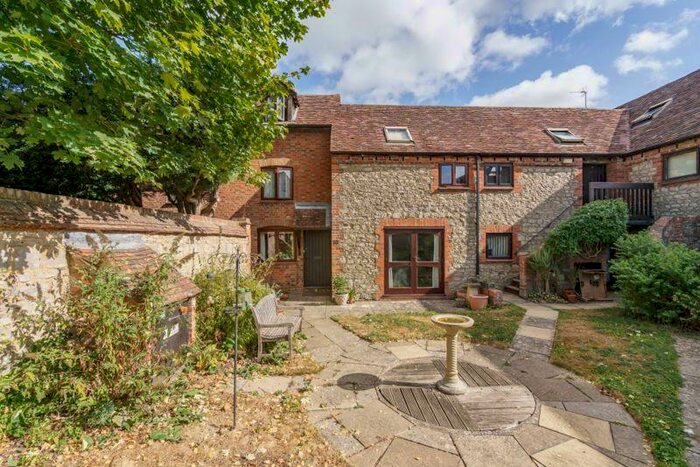 3 Bedroom Terraced House To Rent In Thame Town Centre, OX9