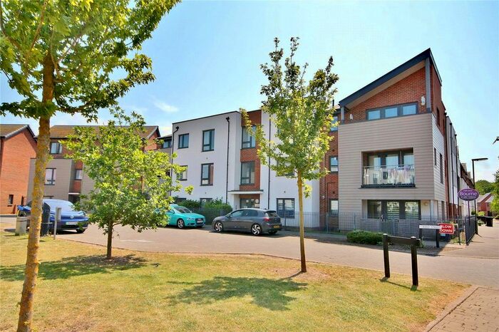 2 Bedroom Flat To Rent In Reed Street, Woking, Surrey, GU22