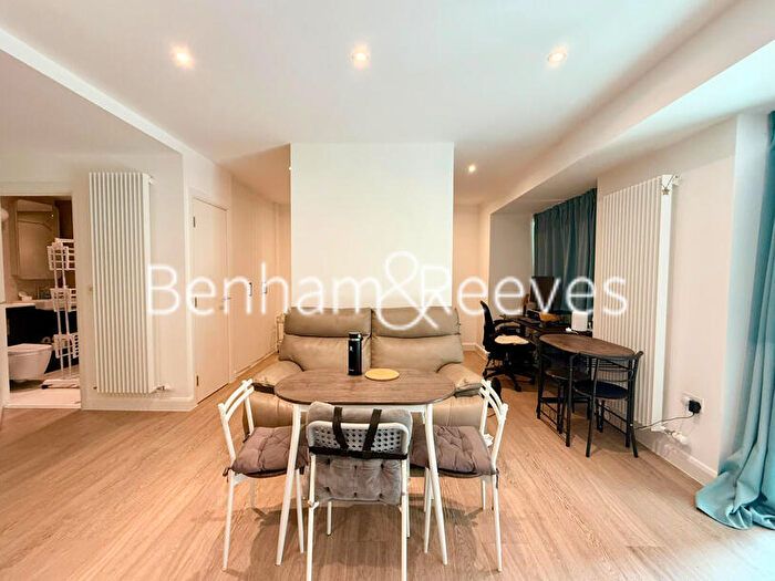 Studio To Rent In Seagull Lane, Custom House, E16