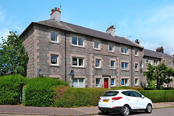 3 Bedroom Flat For Sale In E Printfield Walk, Woodside, Aberdeen, AB24
