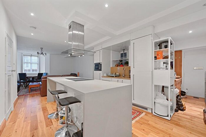 2 Bedroom Apartment To Rent In Eyre Court, Finchley Road, NW8