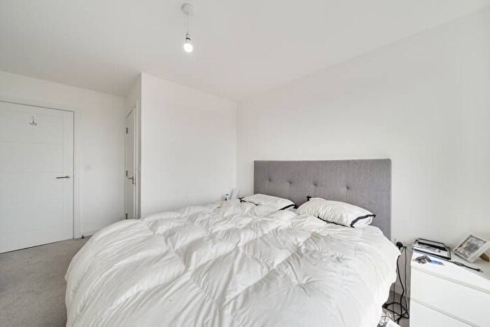 2 Bedroom Flat For Sale In Freedom House, West Ealing, London, W13
