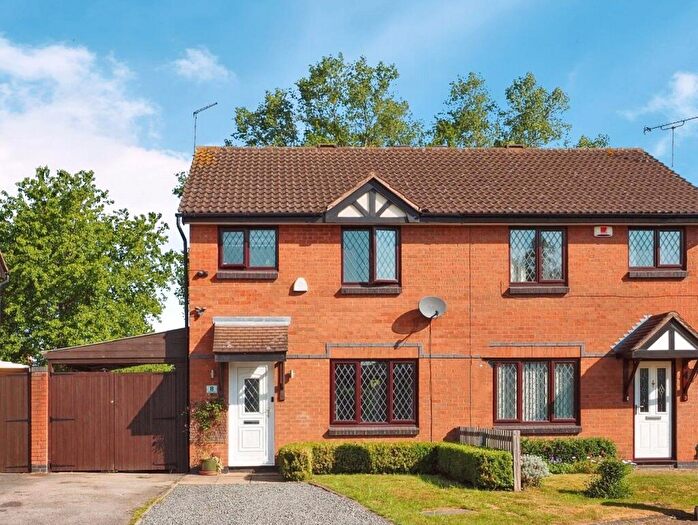3 Bedroom Semi-Detached House For Sale In Jayne Close, Wollaton, Nottingham, NG8