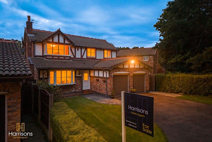 4 Bedroom Detached House For Sale In Mossdale Avenue, Bolton, Lancashire, BL1