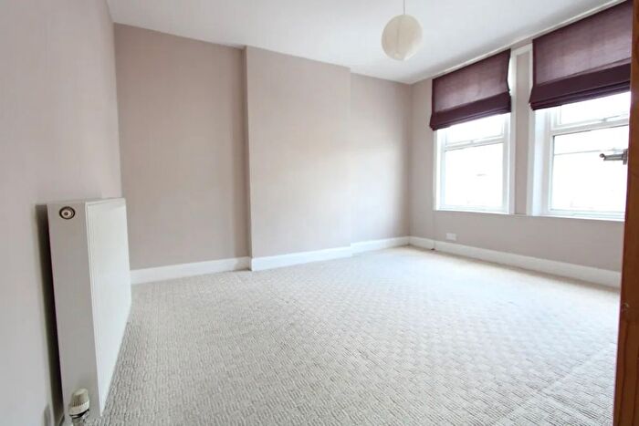 1 Bedroom Flat To Rent In Leigham Court Road, London, SW16