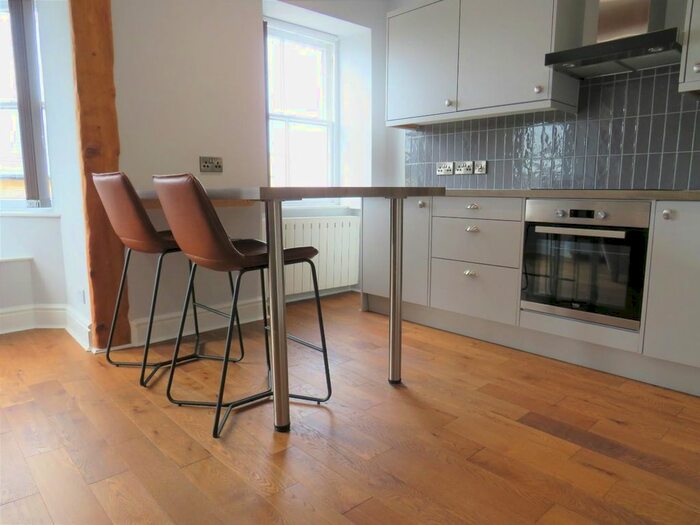 1 Bedroom Flat To Rent In Queens Road, Aberystwyth, Cardiganshire, SY23