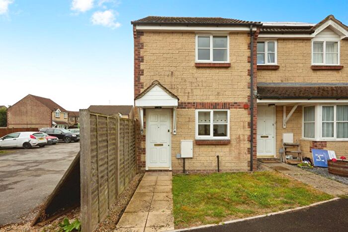 2 Bedroom Semi-Detached House For Sale In Kingsbere Lane, Shaftesbury, SP7