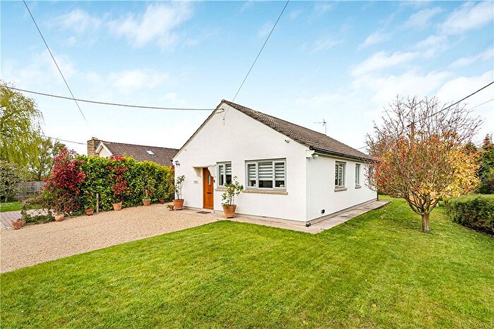 3 Bedroom Bungalow For Sale In Middle Lane, Cherhill, Calne, Wiltshire, SN11
