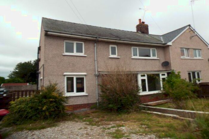 3 Bedroom Semi-Detached House To Rent In Trelogan, Holywell, CH8
