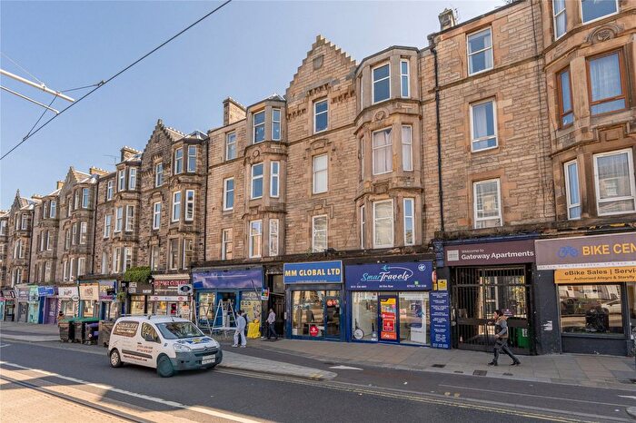 2 Bedroom Flat For Sale In Elm Row, Edinburgh, EH7