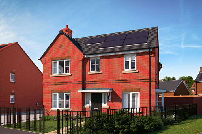 3 Bedroom Detached House For Sale In Winchester Road, Boorley Green, Botley, SO32