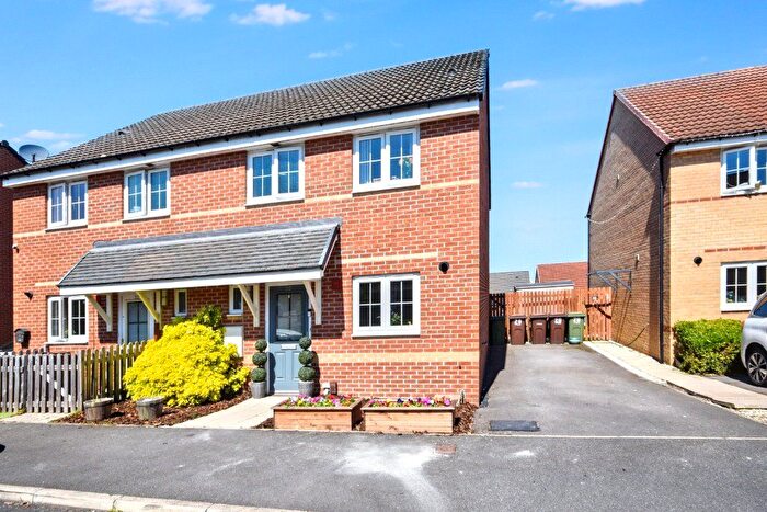 3 Bedroom Semi-Detached House For Sale In Corbett Drive, Wakefield, West Yorkshire, WF2