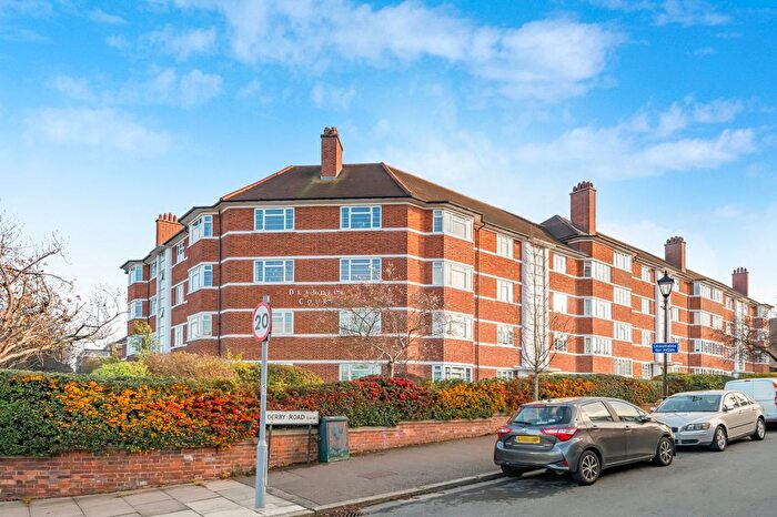 2 Bedroom Flat For Sale In Deanhill Court, Upper Richmond Road West, SW14