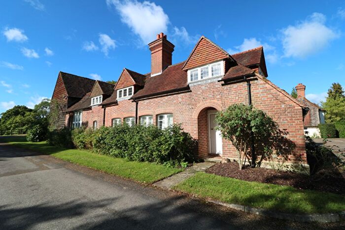 2 Bedroom Cottage To Rent In Ruckmans Lane, Okewood Hill, Dorking, RH5
