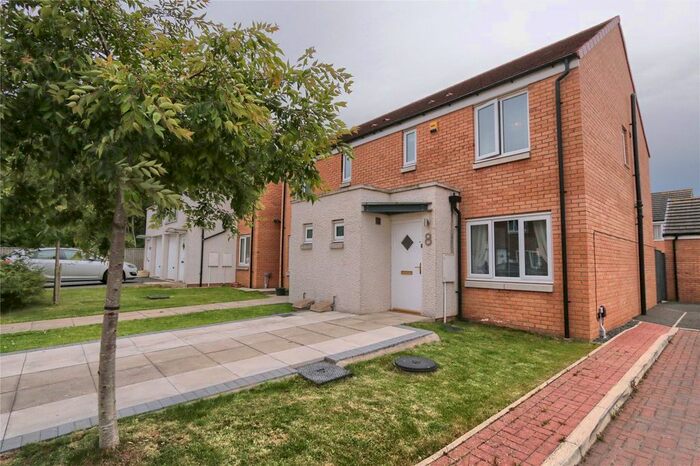 3 Bedroom Semi-Detached House To Rent In Sleightholme Close, Stockton-On-Tees, TS18