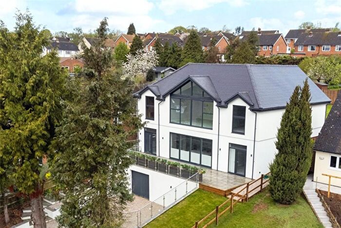 4 Bedroom Detached House For Sale In Hillside Road, Marlow, Buckinghamshire, SL7