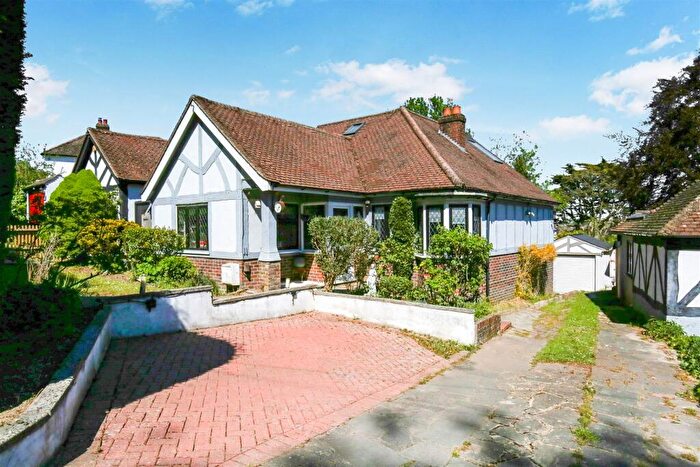 3 Bedroom Bungalow For Sale In Chipstead Way, Banstead, SM7