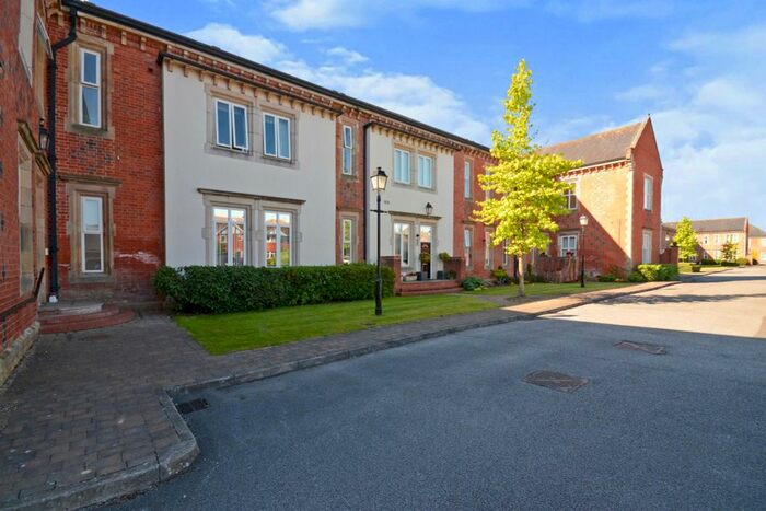2 Bedroom Flat For Sale In Duesbury Court, Mickleover, Derby, DE3
