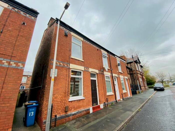 2 Bedroom Terraced House To Rent In Hapton Place, Heaton Norris, Stockport, SK4