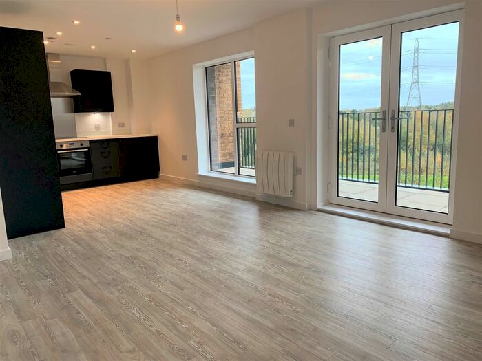 2 Bedroom Flat To Rent In Thomas Sawyer Way, Watford, WD18