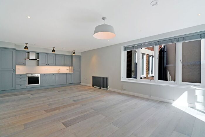 1 Bedroom Flat To Rent In St. Martin's Lane, Covent Garden, WC2N