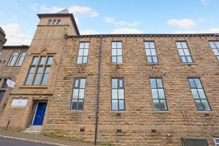 2 Bedroom Flat To Rent In Exchange Street, Colne, BB8