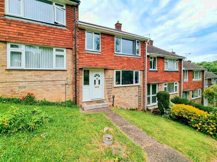 3 Bedroom House To Rent In Sundridge Drive, Chatham, ME5