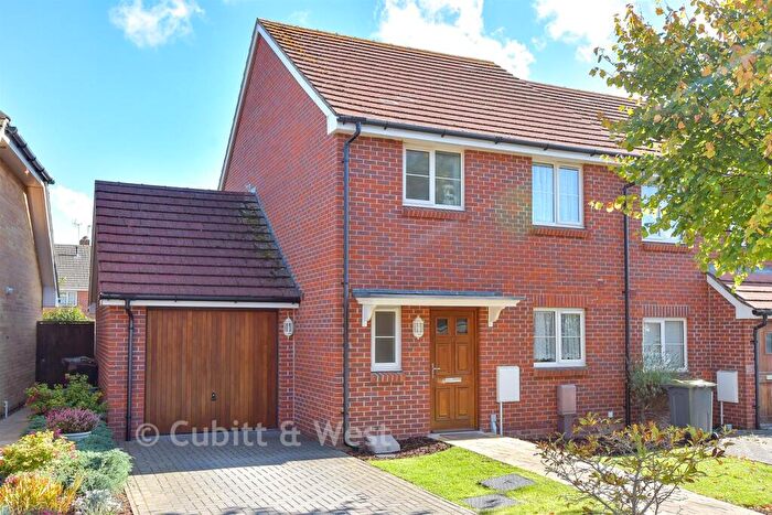 3 Bedroom Semi-Detached House For Sale In South Downs Rise, Havant, Hampshire, PO9