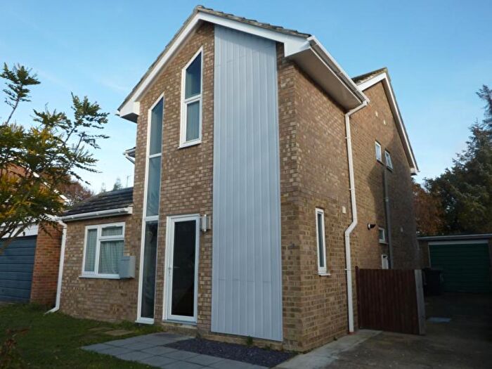 4 Bedroom House To Rent In Lyndhurst Road, CT2