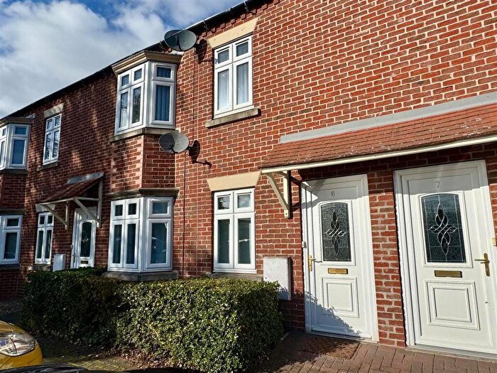 2 Bedroom Apartment For Sale In Centurion Place, Brough, HU15