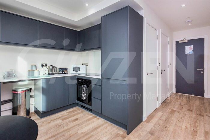 1 Bedroom Flat To Rent In Seymour Grove, Old Trafford, Manchester, M16