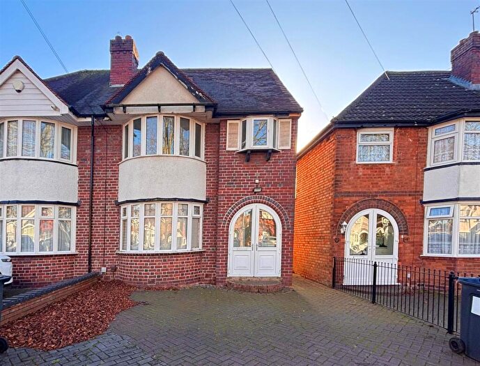 5 Bedroom Semi-Detached House For Sale In Vera Road, Yardley, Birmingham, B26