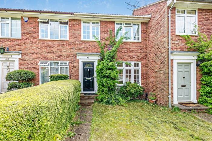 3 Bedroom Terraced House To Rent In Oakfields, Guildford, GU3