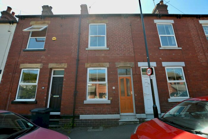 3 Bedroom House To Rent In Rushdale Avenue, Meersbrook, S8