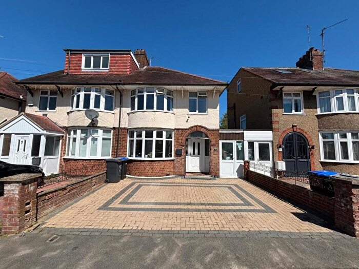 3 Bedroom Semi-Detached House For Sale In Sandiland Road, The Headlands, Northampton, NN3