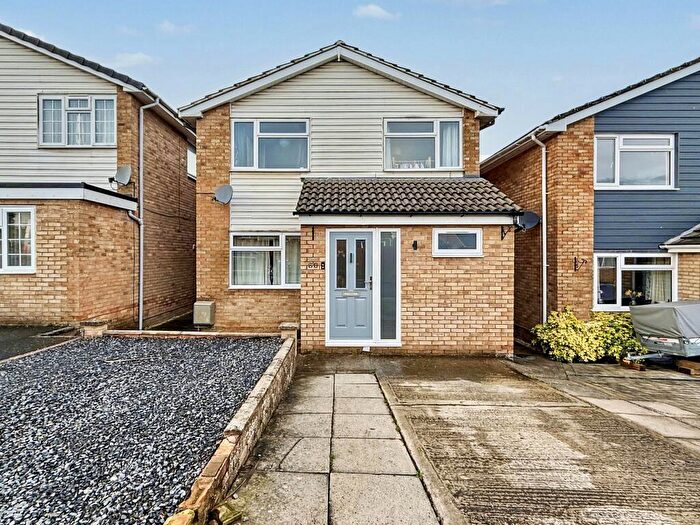 4 Bedroom Detached House For Sale In Marines Drive, Faringdon, SN7