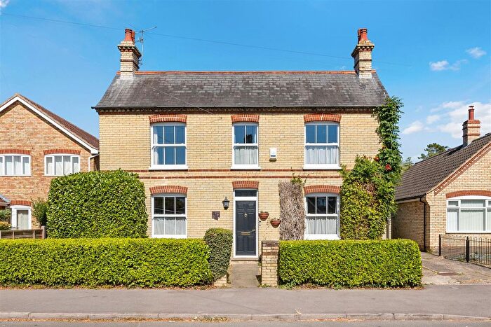 4 Bedroom Detached House For Sale In The Green, Stotfold, SG5