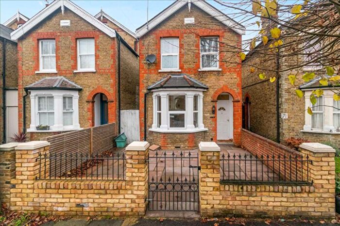 3 Bedroom Detached House For Sale In Canbury Avenue, Kingston Upon Thames, KT2