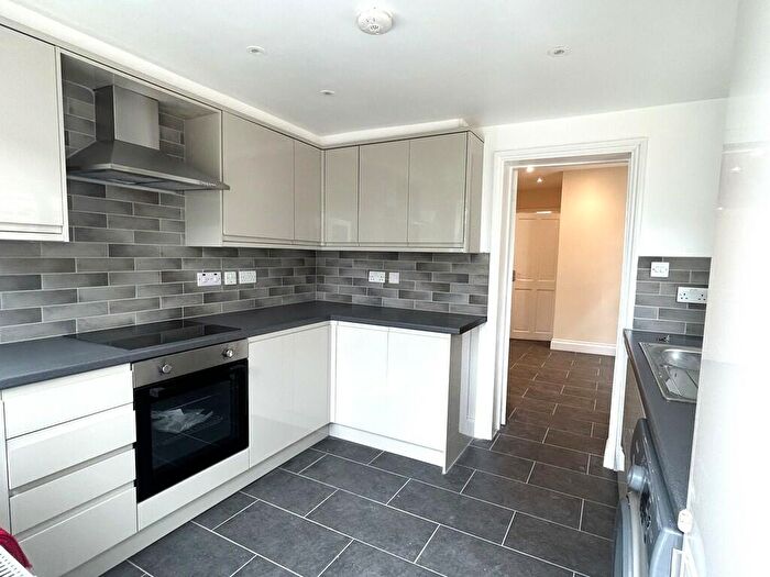 4 Bedroom Terraced House To Rent In South Birkbeck Road, Leytonstone, London, E11