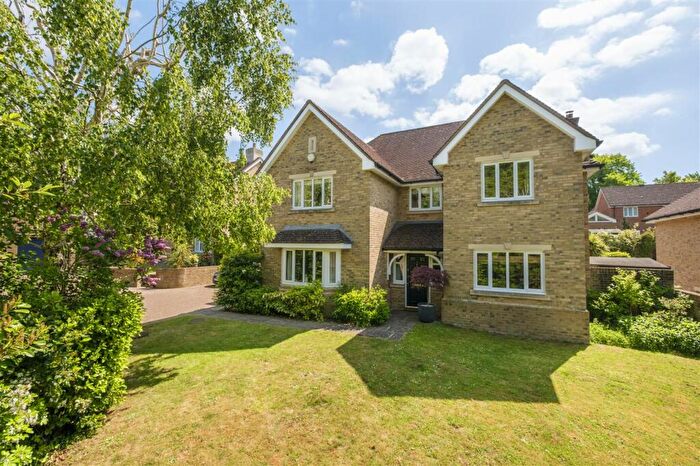 5 Bedroom Detached House For Sale In Beech Avenue, Chartham, CT4