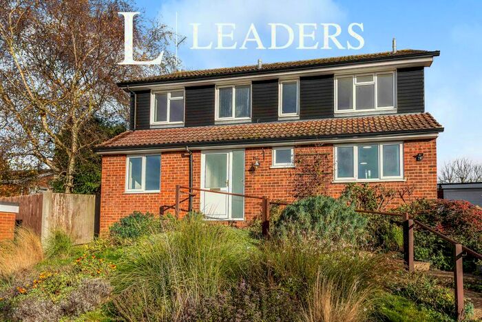 4 Bedroom Detached House To Rent In Allandale, St.Albans, AL3