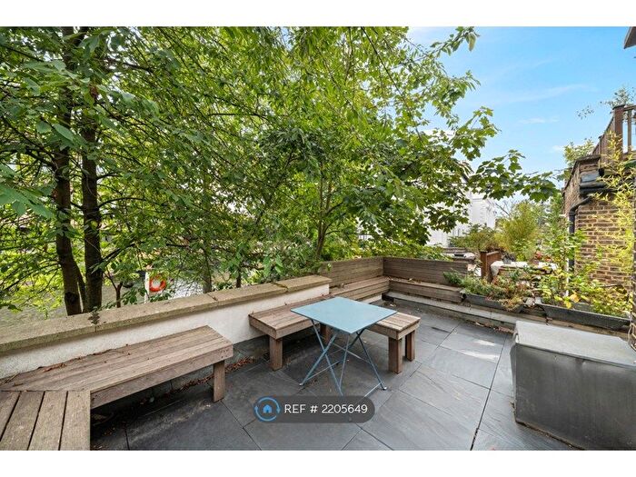 2 Bedroom Flat To Rent In Harrow Road, London, W10