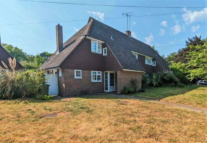 3 Bedroom Semi-Detached House To Rent In Pyrford, GU23