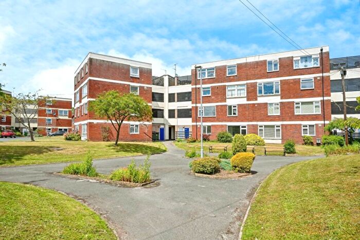 2 Bedroom Maisonette For Sale In Elworthy Close, Stafford, Staffordshire, ST16