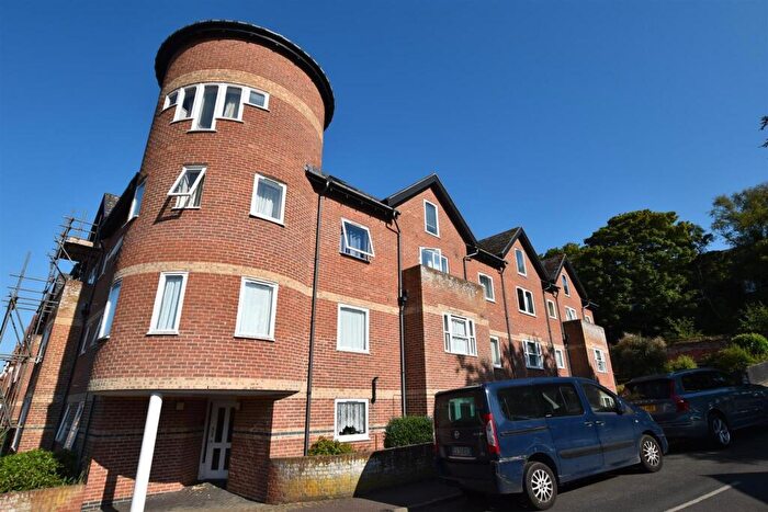 2 Bedroom Apartment For Sale In St. Marys Road, Craigside St. Marys Road, NR27